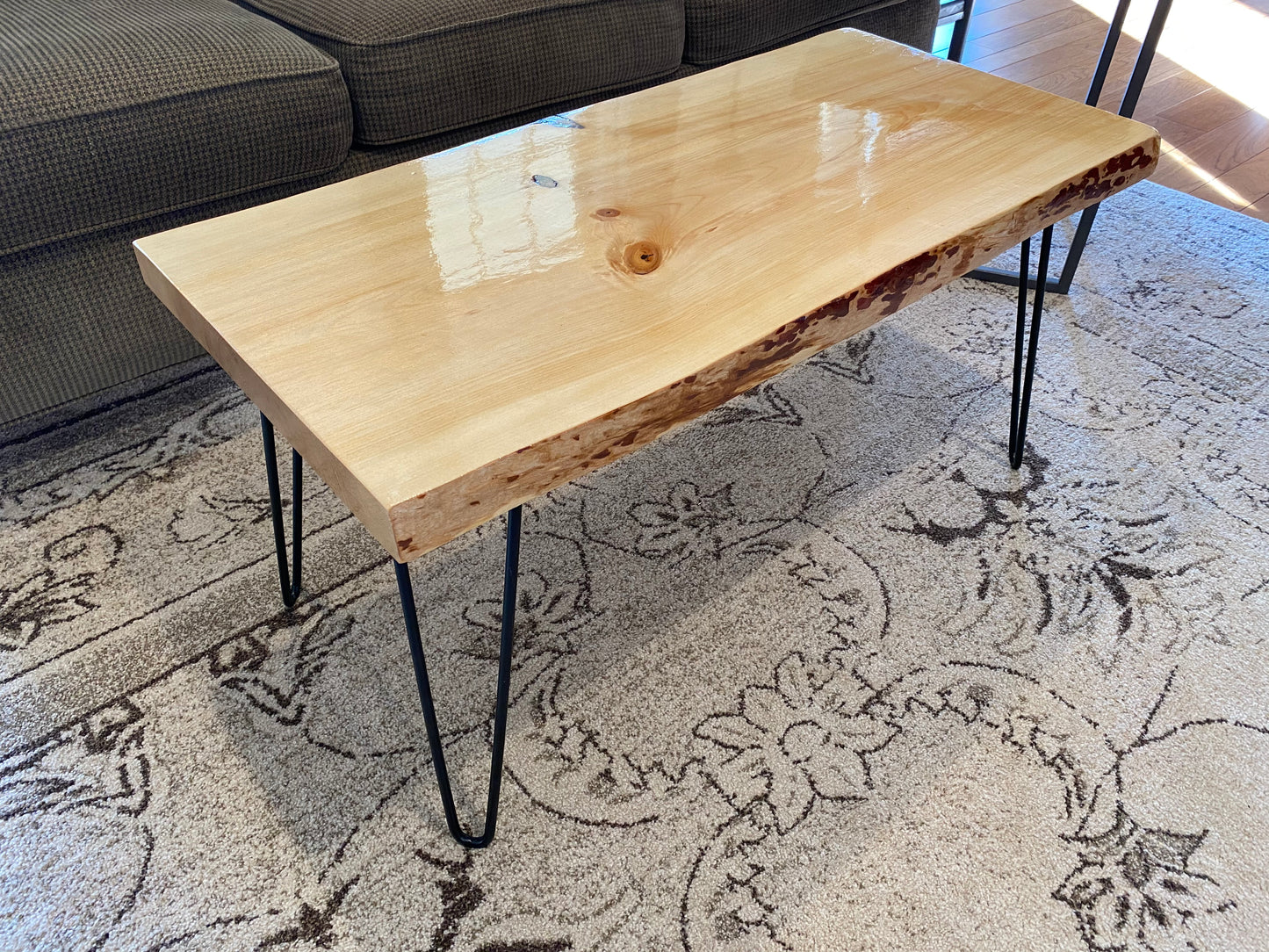 Live Edge Coffee Table - Dark or Natural
